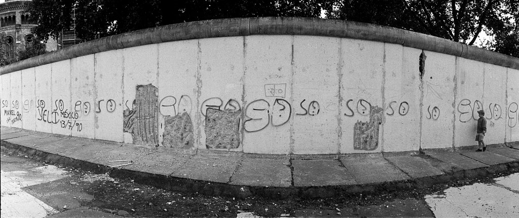   M900831D_BerlinWall49.tif